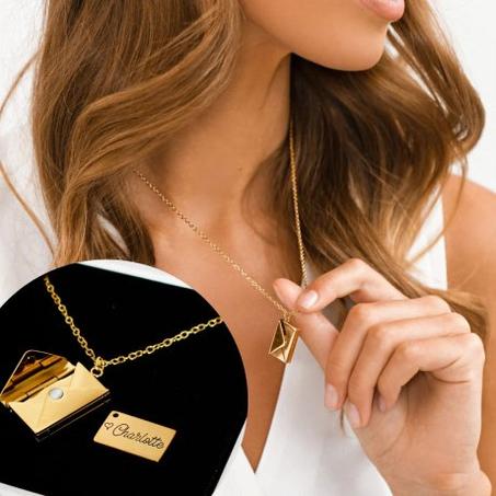 قلادة مغلف رسالة حب / Love Letter Envelope Necklace