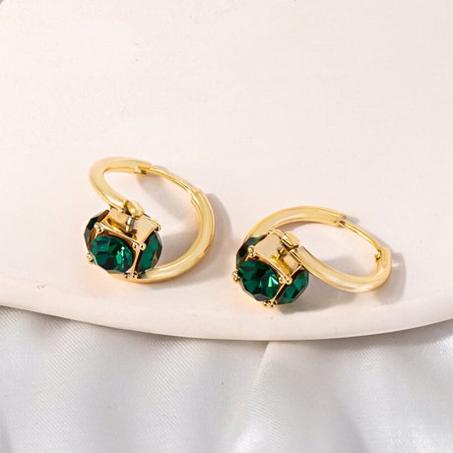 أقراط الكريستال الأخضر /  Green Crystal Earrings
