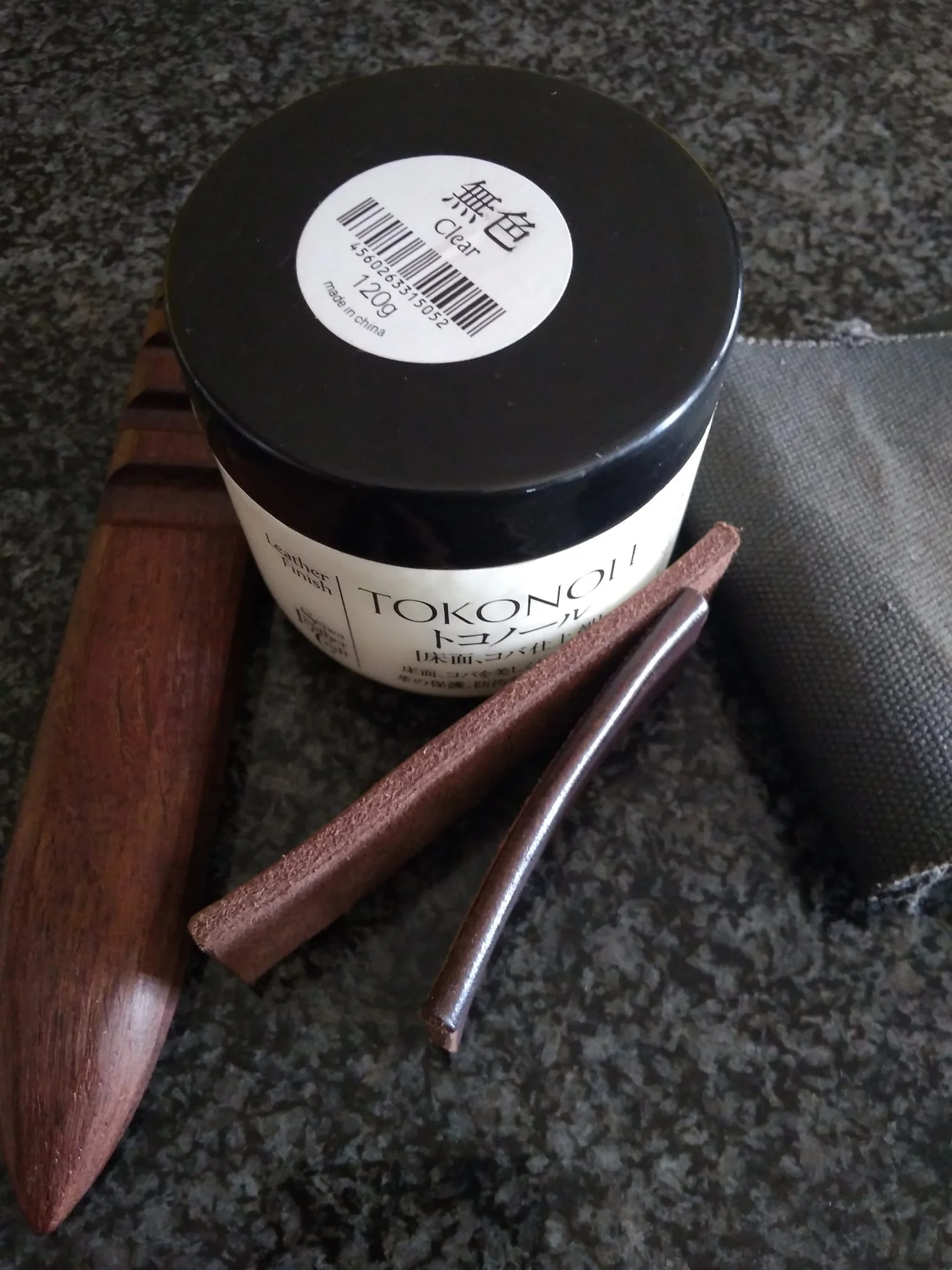 Tokonole-burnishing-gum-cuir