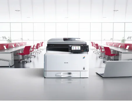 RICOH MPC 305 avec table