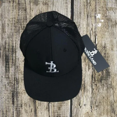 casquette sport noire