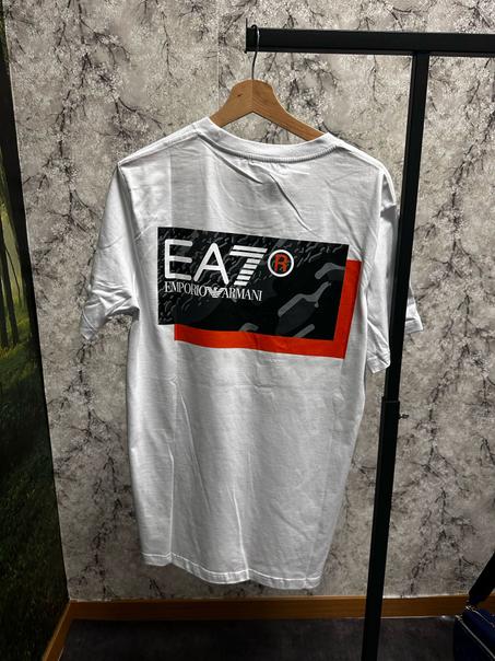 Camiseta Armani