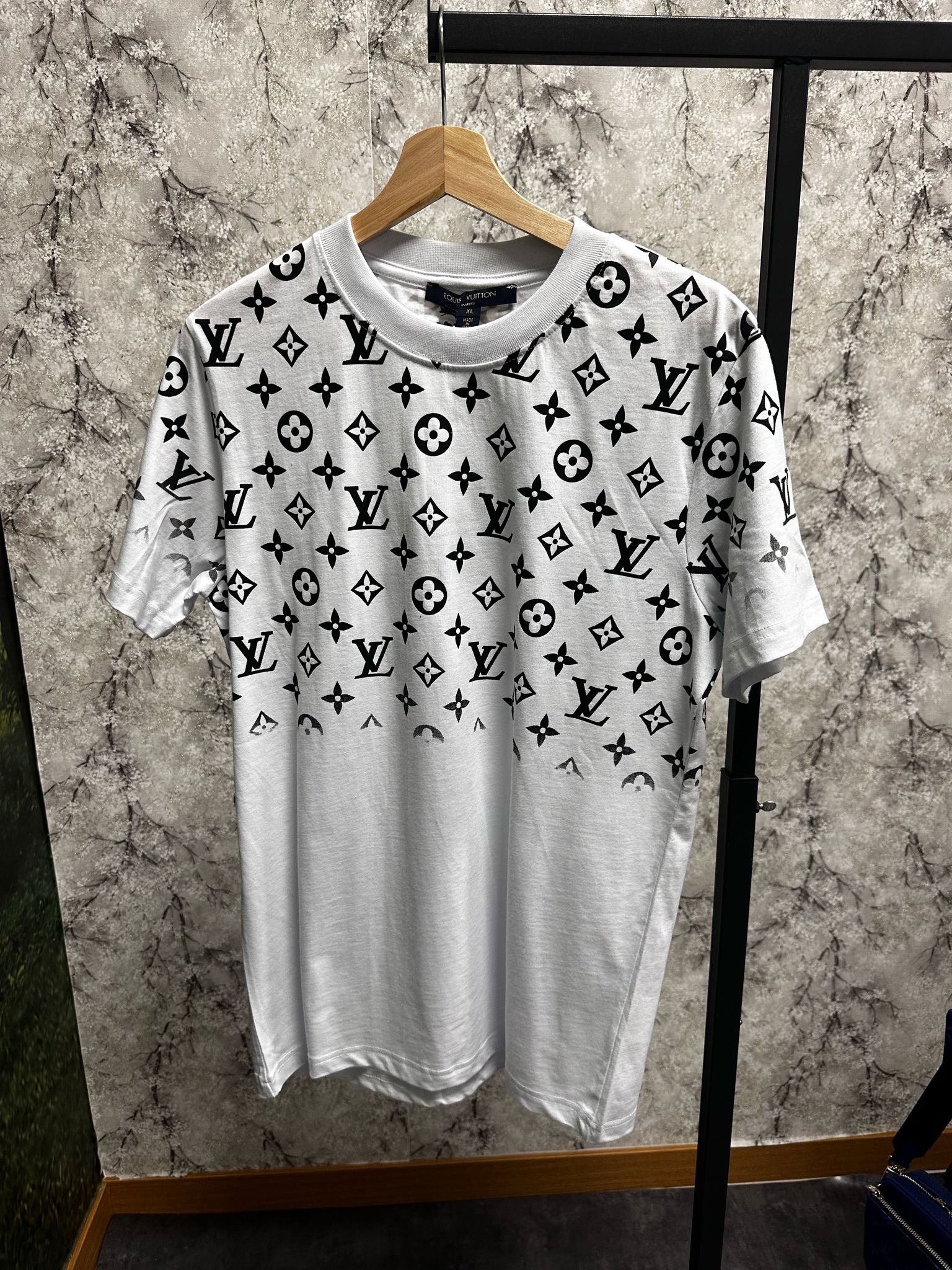 Camiseta Louis Vittion
