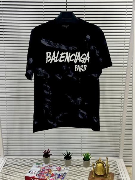 CAMISETA BALENCIAGA