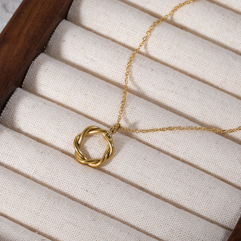 Collier Cercle Tordu