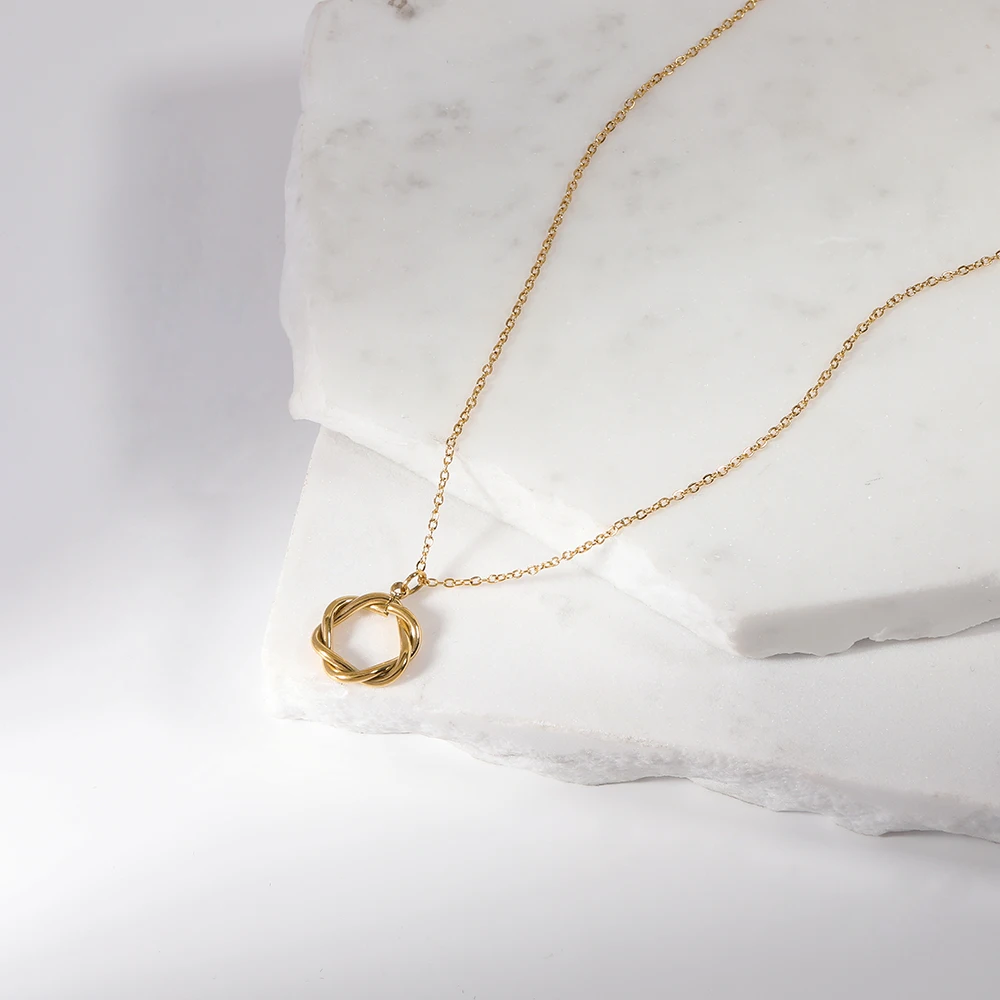 Collier Cercle Tordu