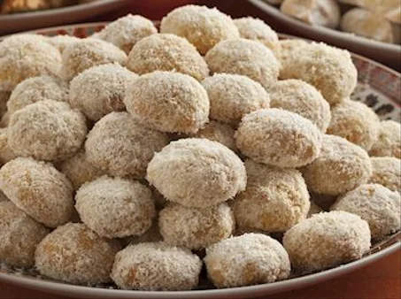 حلوى لشرب الشاي بالنشا والحامض بكمية وفيرة.