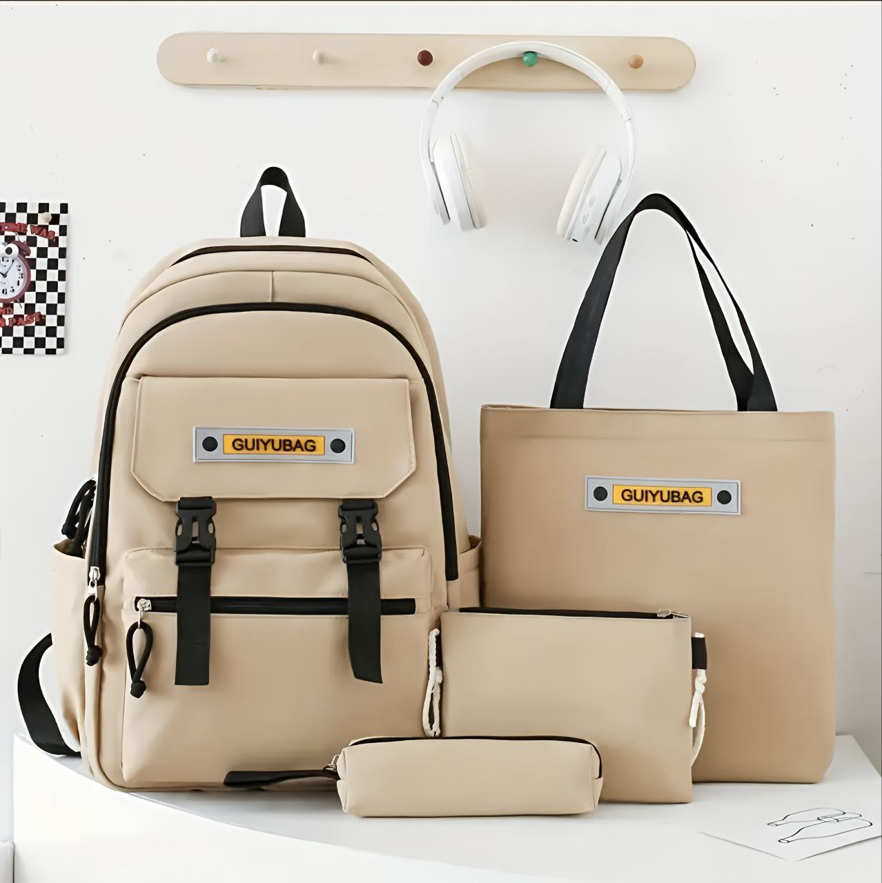 حقيبة مدرسية 4 بياس