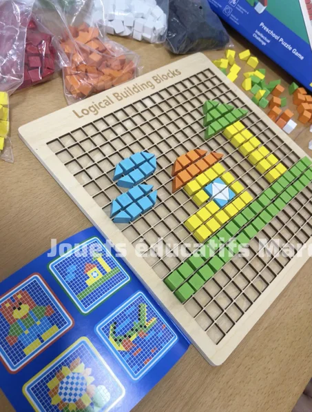 LOGICAL FREE CUBE– Jeu de mosaïque, de logique et de concentration
