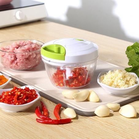 راكي حابة تكوني سريعة و مرتاحة فالطبخ ديالك قطاعة البصل و الخضر و اللحم راه تساعدك بزاف ب70الف فقط