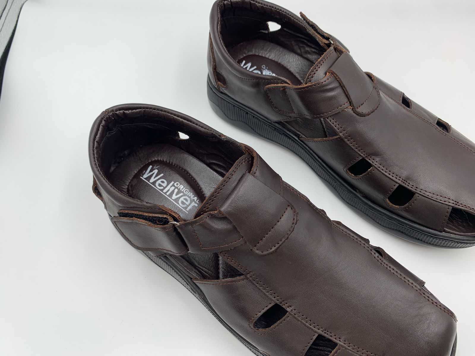 sandalias de cuero para hombre.
