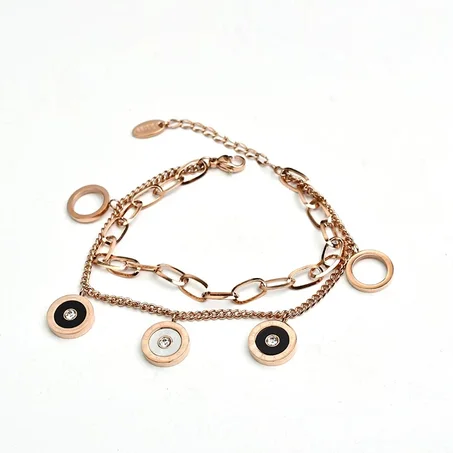 Version K Du Pendentif Coquillage Rond Noir Et Blanc En Acier Titane