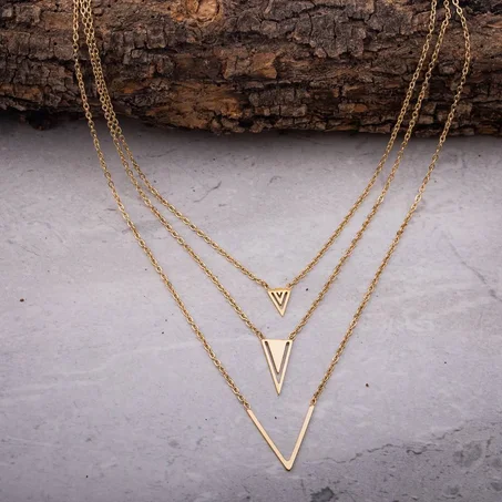 Chaine Trois V Neck   -Femme-, Collier En Acier Inoxydable, Collier multi rangs