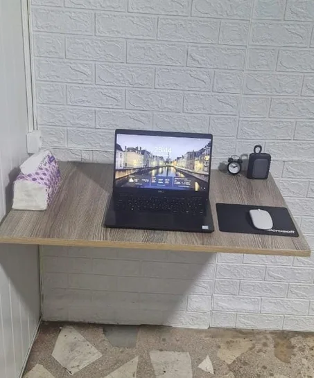 ✨ طاولة متعددة الاستخدامات – مكتبك في أي مكان! 🏡💼