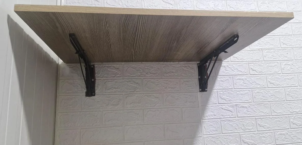 ✨ طاولة متعددة الاستخدامات – مكتبك في أي مكان! 🏡💼