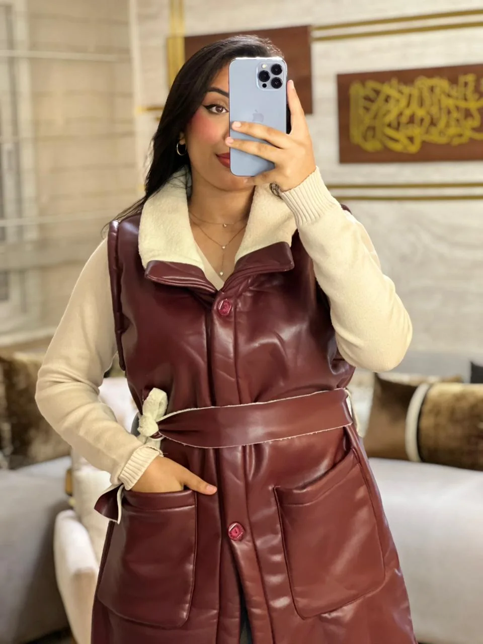Gilet long effet cuir ceinturé