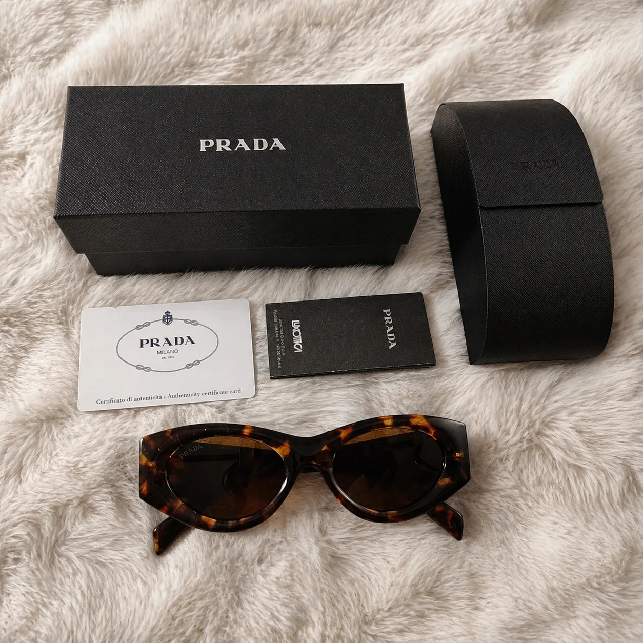 prada Emblème