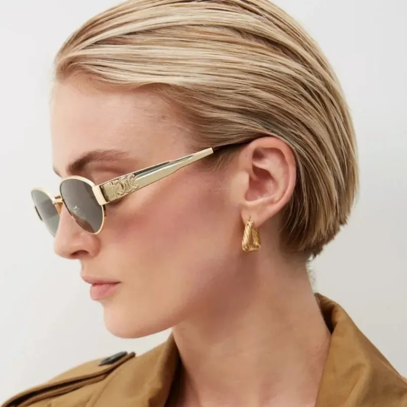 Céline triumph Gold