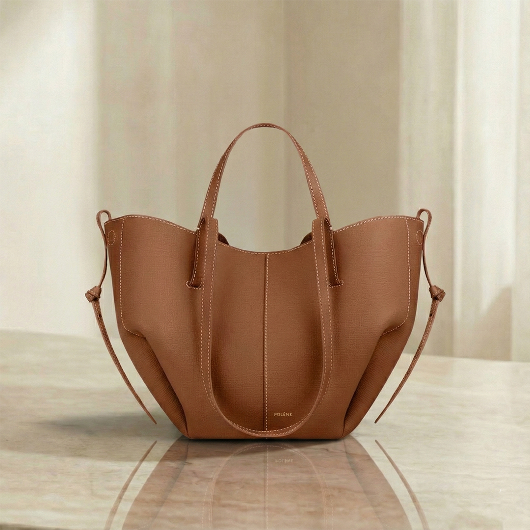 Le Grand Cabas Sculptural - Édition Camel Grainé