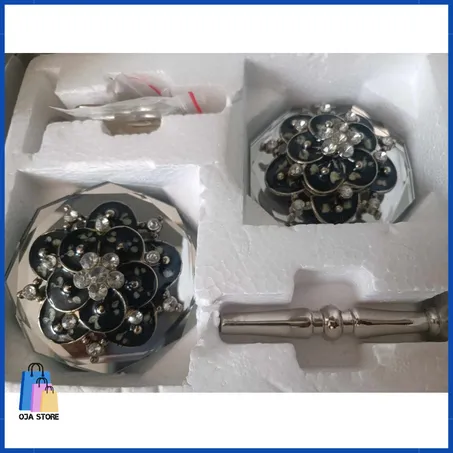 PAIRE PORTE EMBRASSE