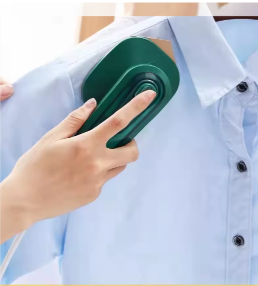 مكواة كهربائية محمولة تمنحك أناقة فورية في أي وقت وأي مكان