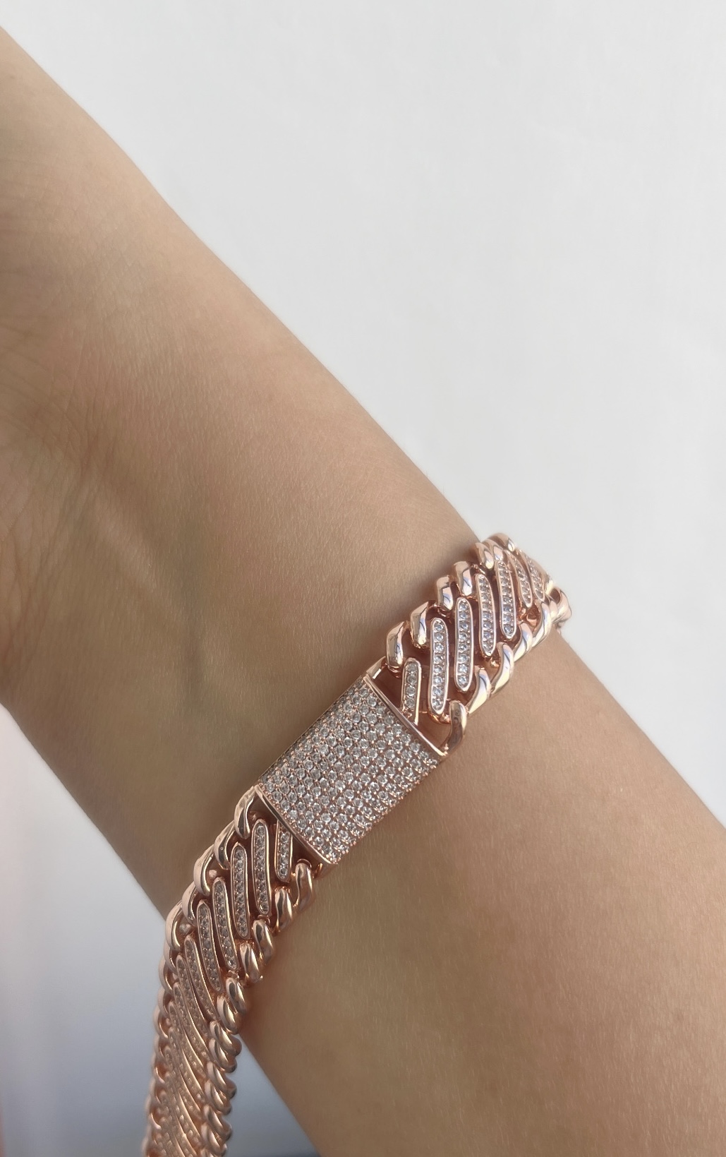 Bracelet Gourmette Doré Rose en Acier Inoxydable – Style Chic & Brillant