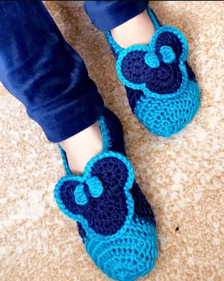 "Chaussettes en crochet motif "Mickey mouse