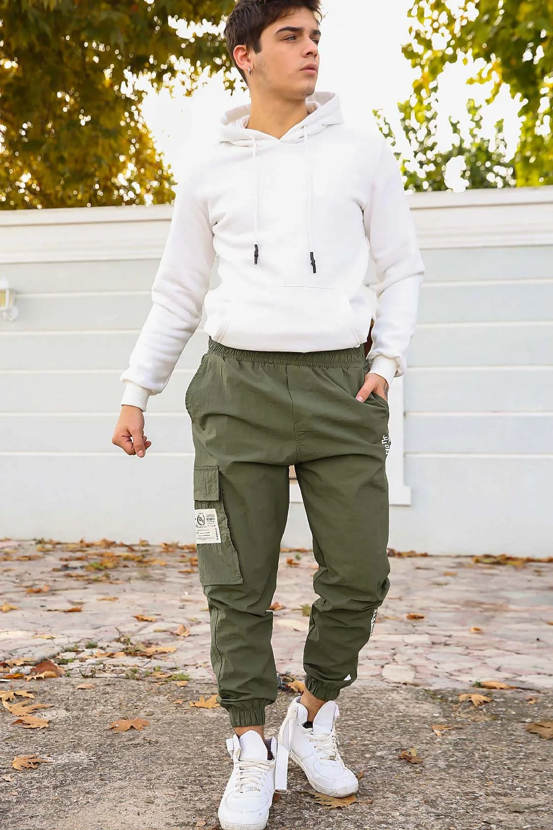 Men's Cargo Pocket Khaki Parachute 