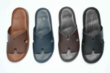 Sandales Hermes en cuir chec & confortable