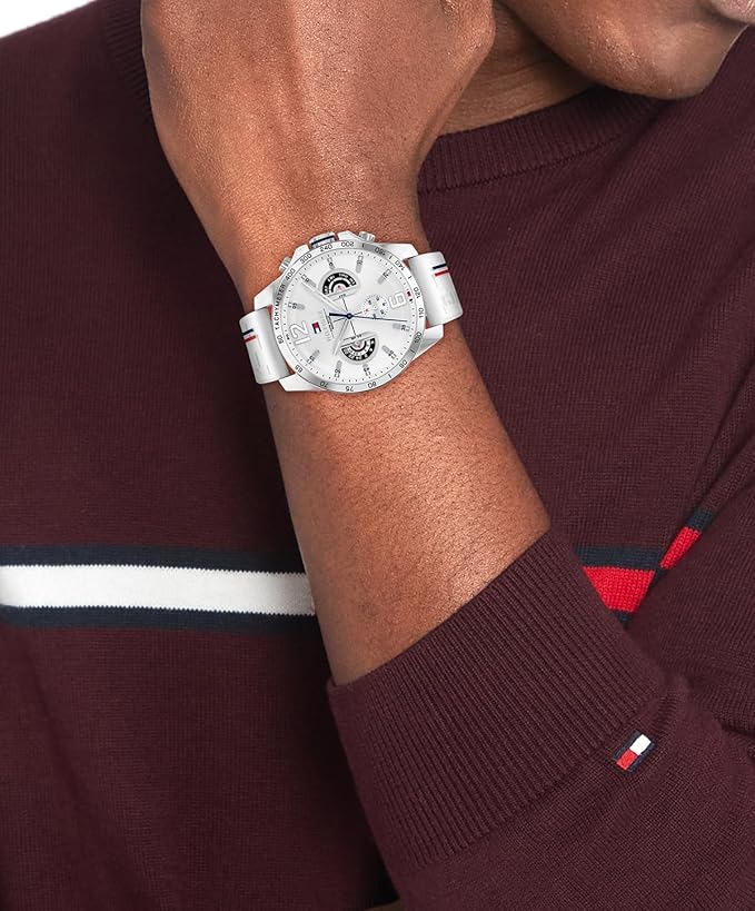 ساعة يد ديكر أنالوج للرجال من تومي هيلفيجر