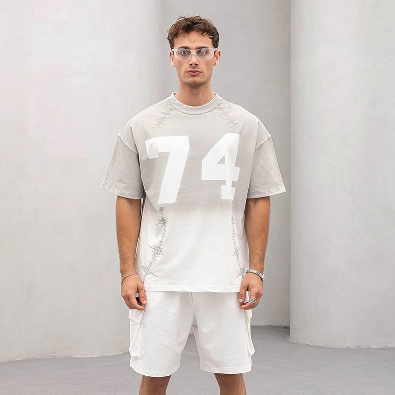 74  Tee - Oversized T-shirt