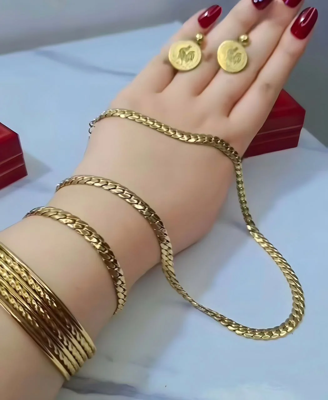 رادكو بالسرتلة و الحلقات