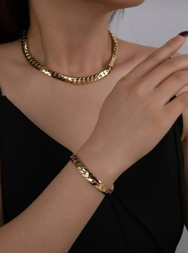 رادكو بالسرتلة و الحلقات