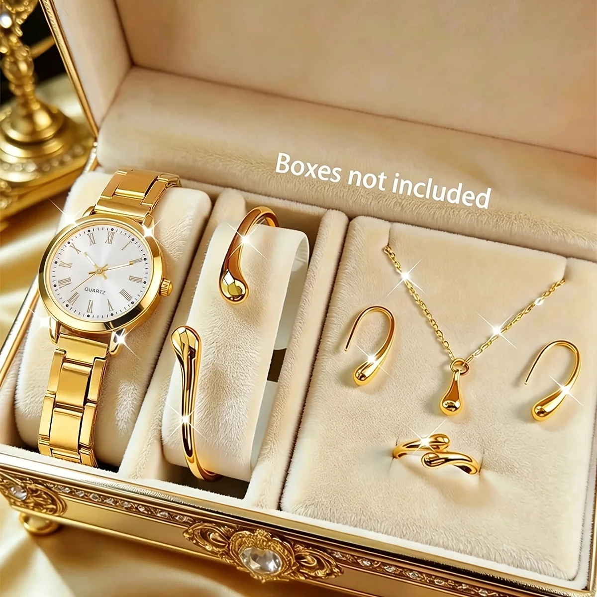 Woman wearing the Aurora Gold set