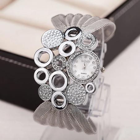 L’élégance au poignet : la montre qui sublime chaque instant.