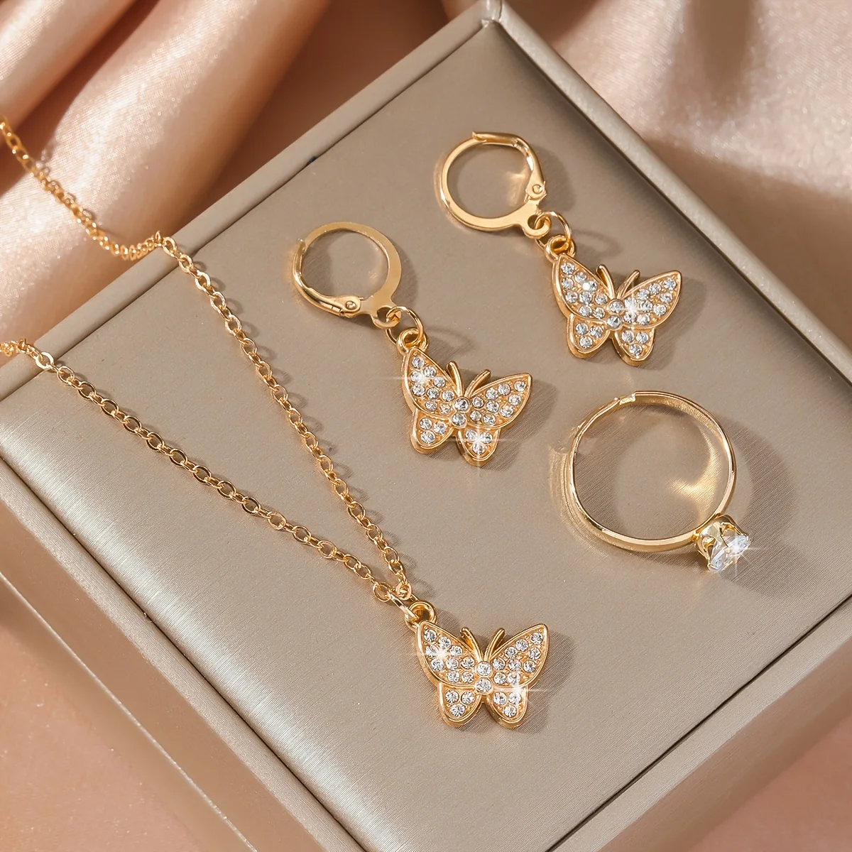 PAPILLA 🦋 Set Montre Dorée & Bijoux Papillon · 5 Pièces Femme - CG