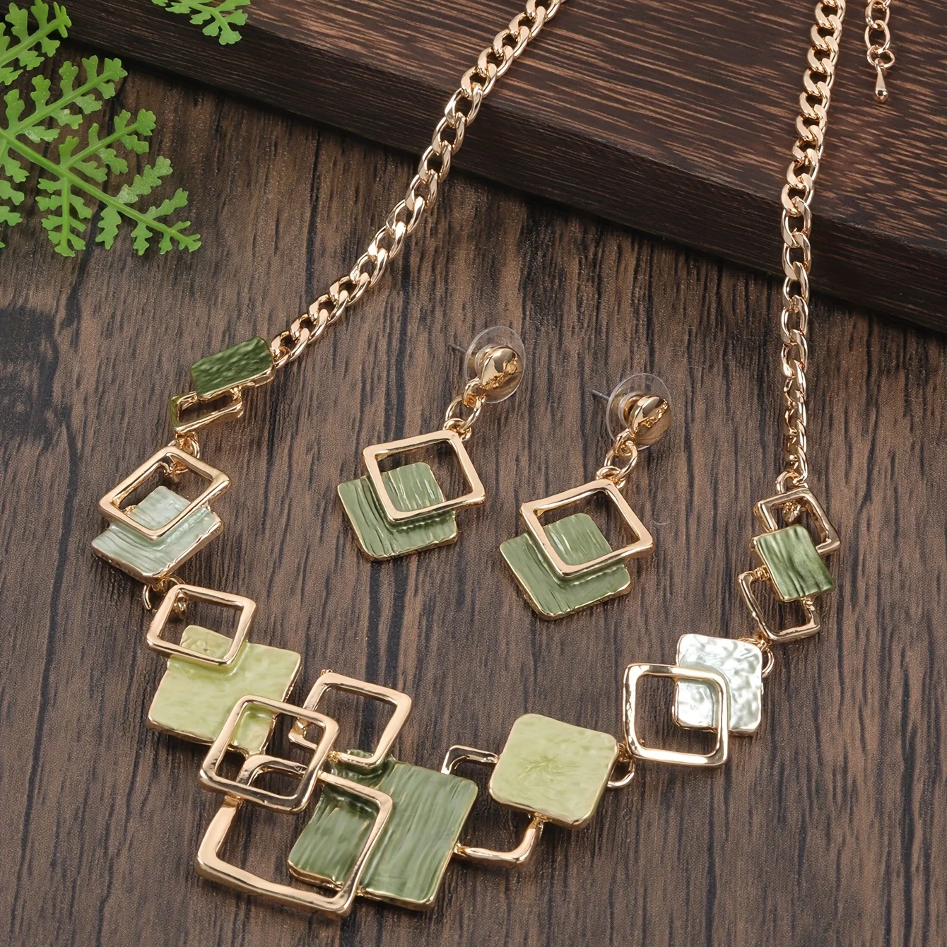 Luxara – L