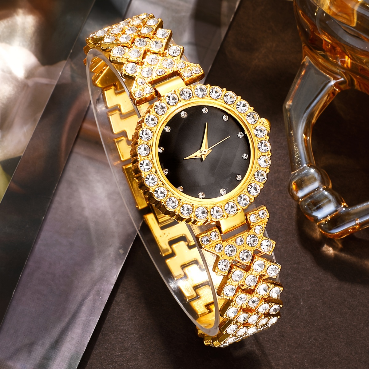 Sublimez votre style avec l’Ensemble Prestige Or & Noir