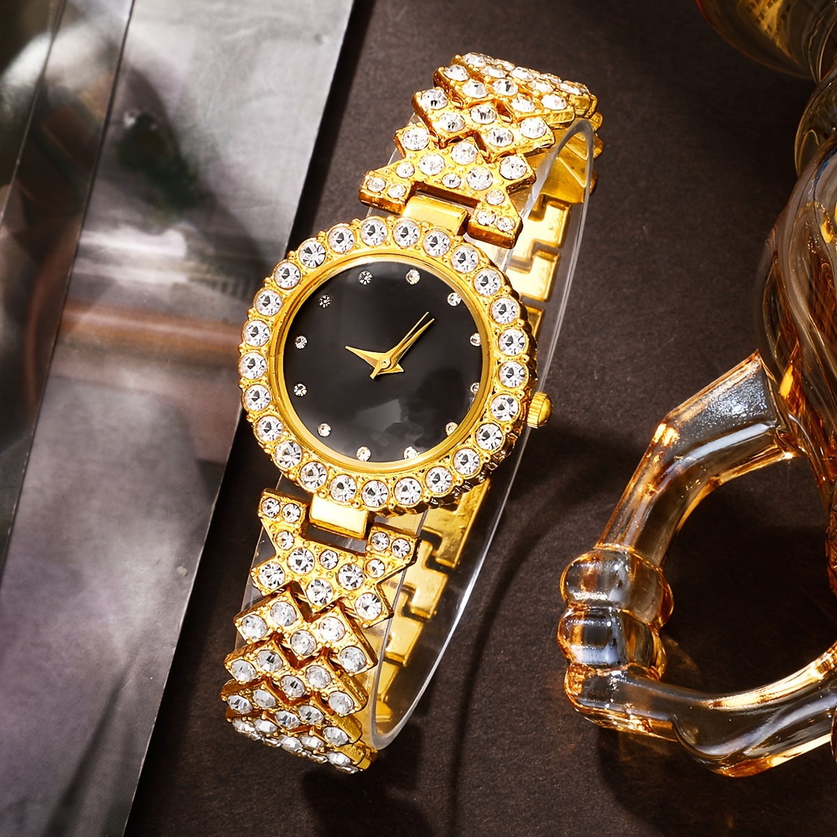 Sublimez votre style avec l’Ensemble Prestige Or & Noir