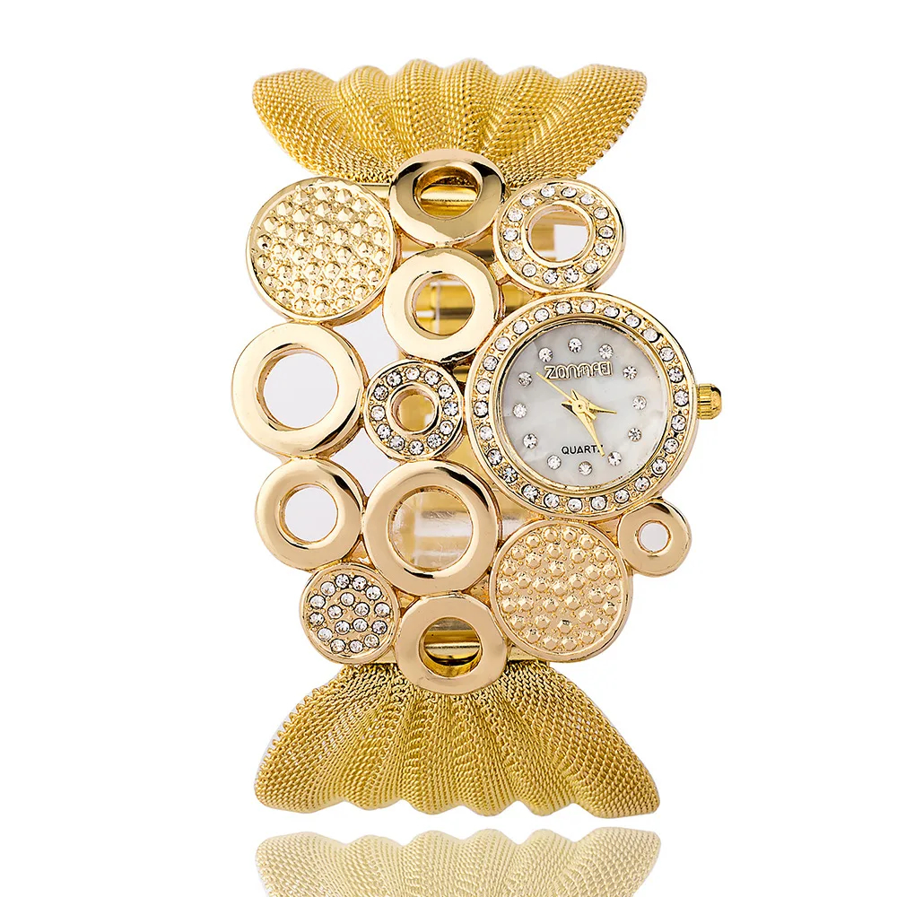 L’élégance au poignet : la montre qui sublime chaque instant.