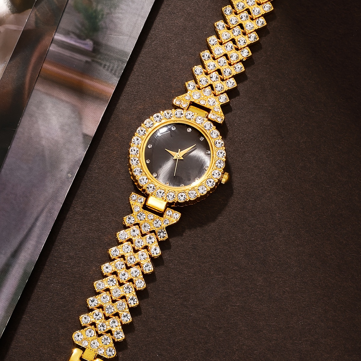 Sublimez votre style avec l’Ensemble Prestige Or & Noir