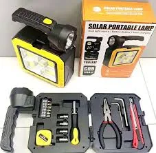 مصباح نقال مع صندوق ادوات