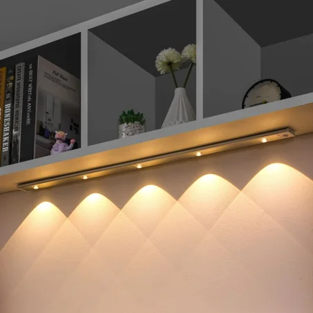Éclairage LED mural avec détecteur de mouvement – Moderne & Rechargeable 5 Lampes (60cm)