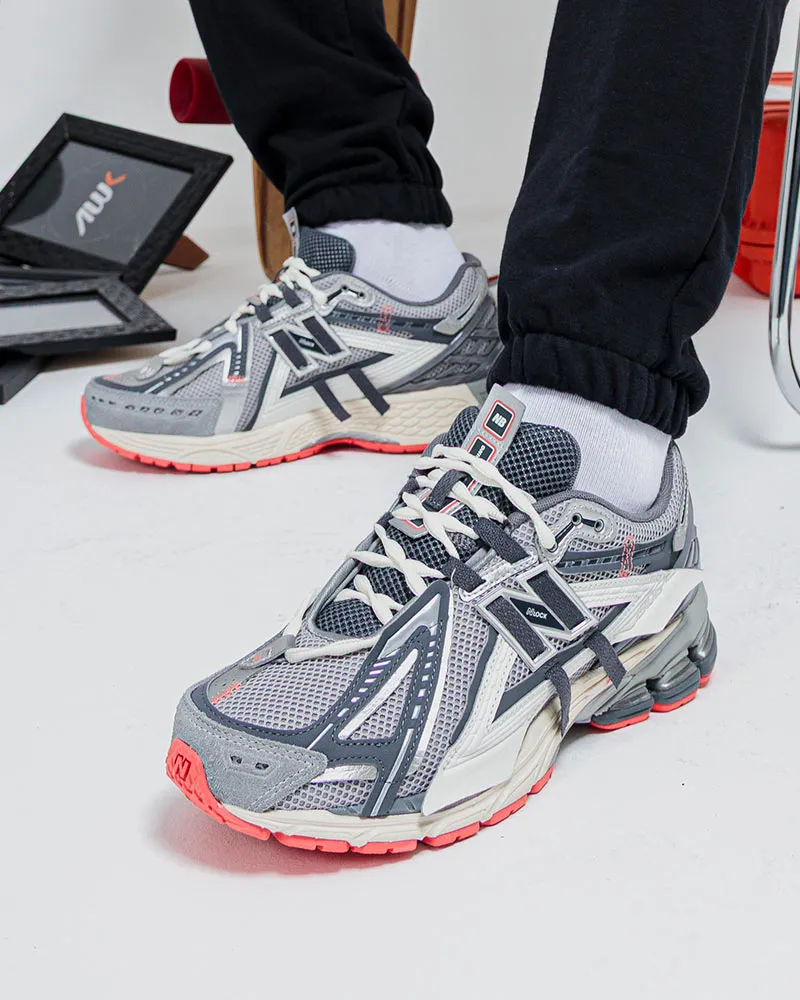 New Balance Retro 1906R