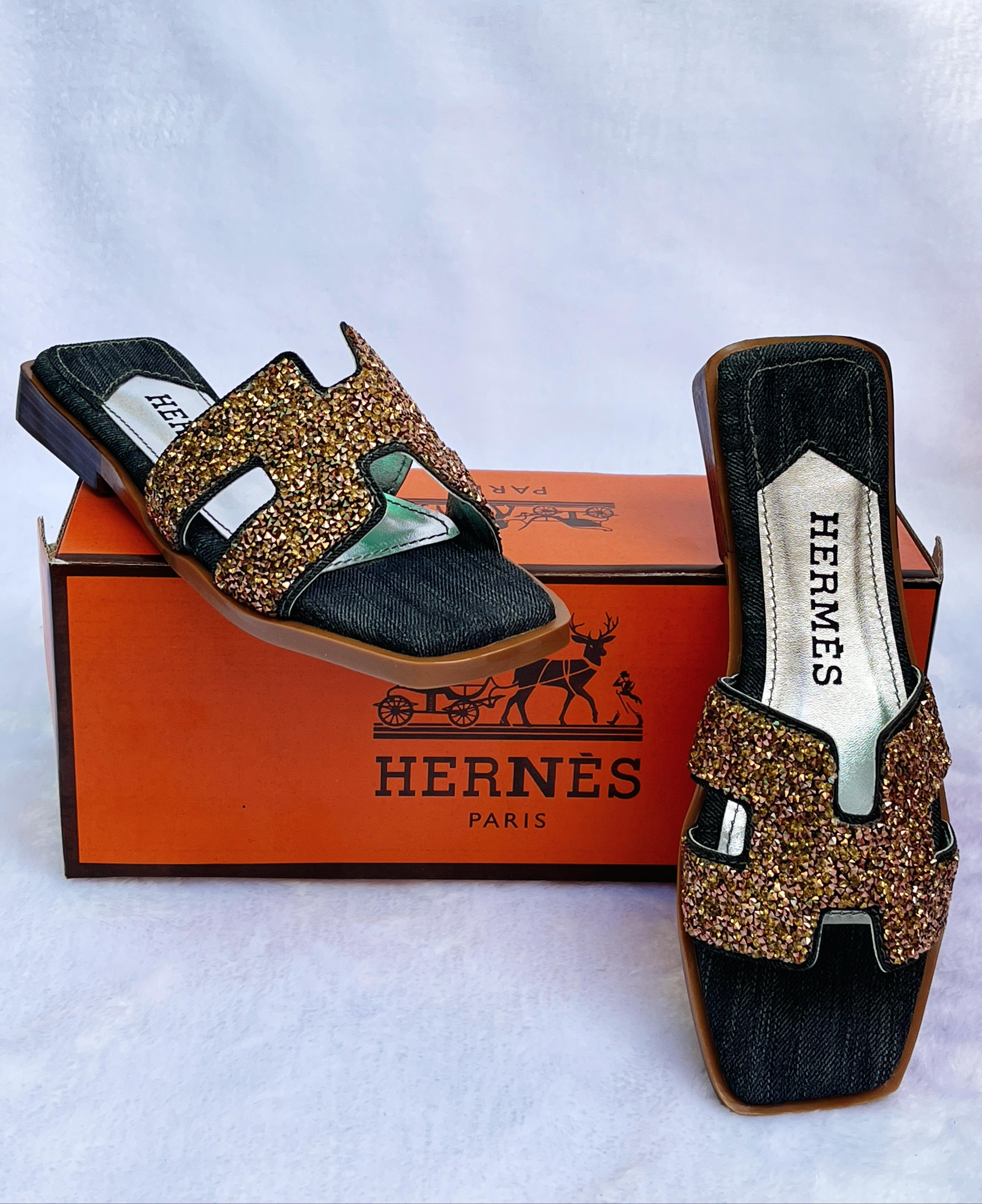 صندال HERNES للنساء