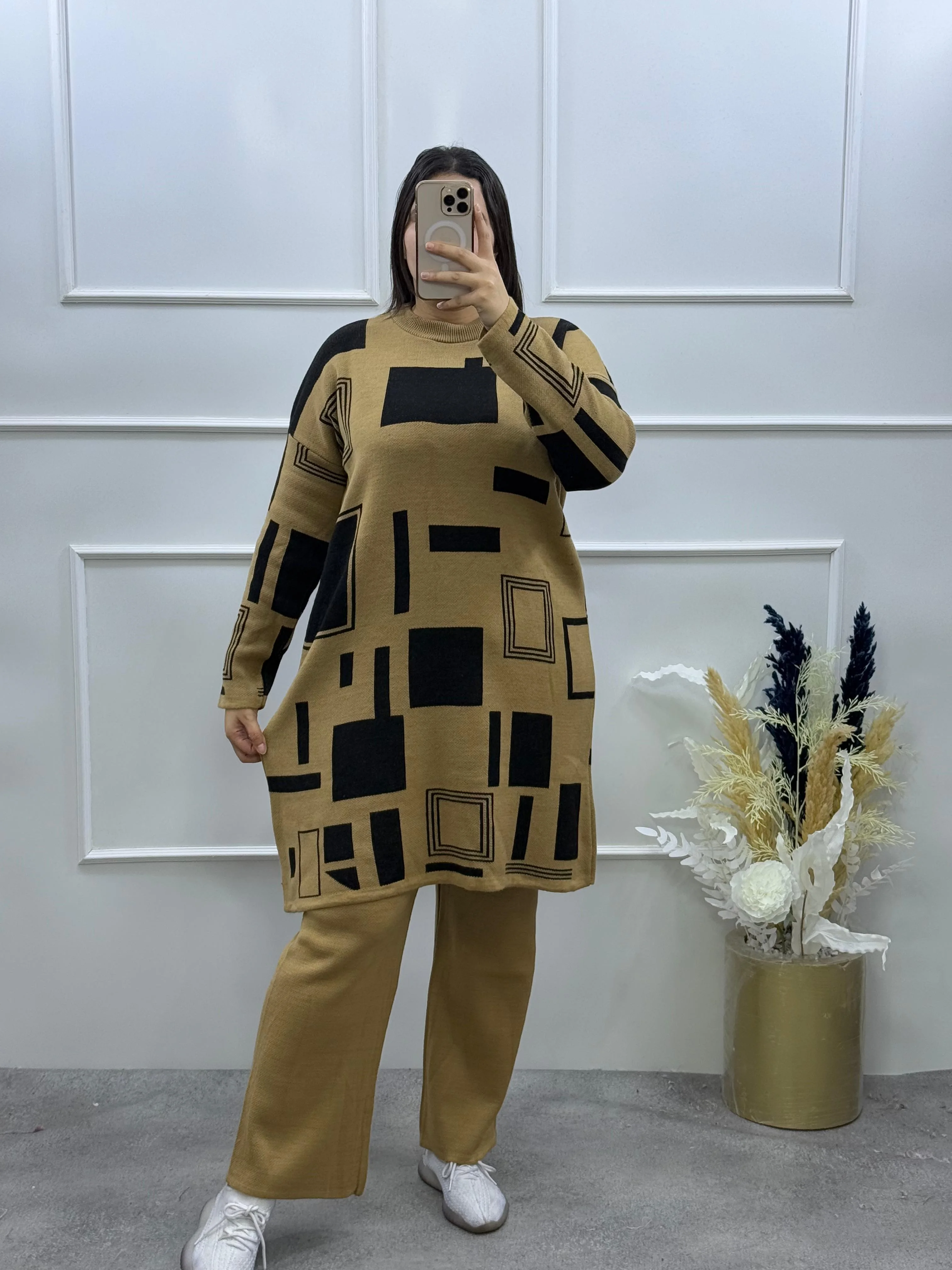 أنصومبل 260 درهم