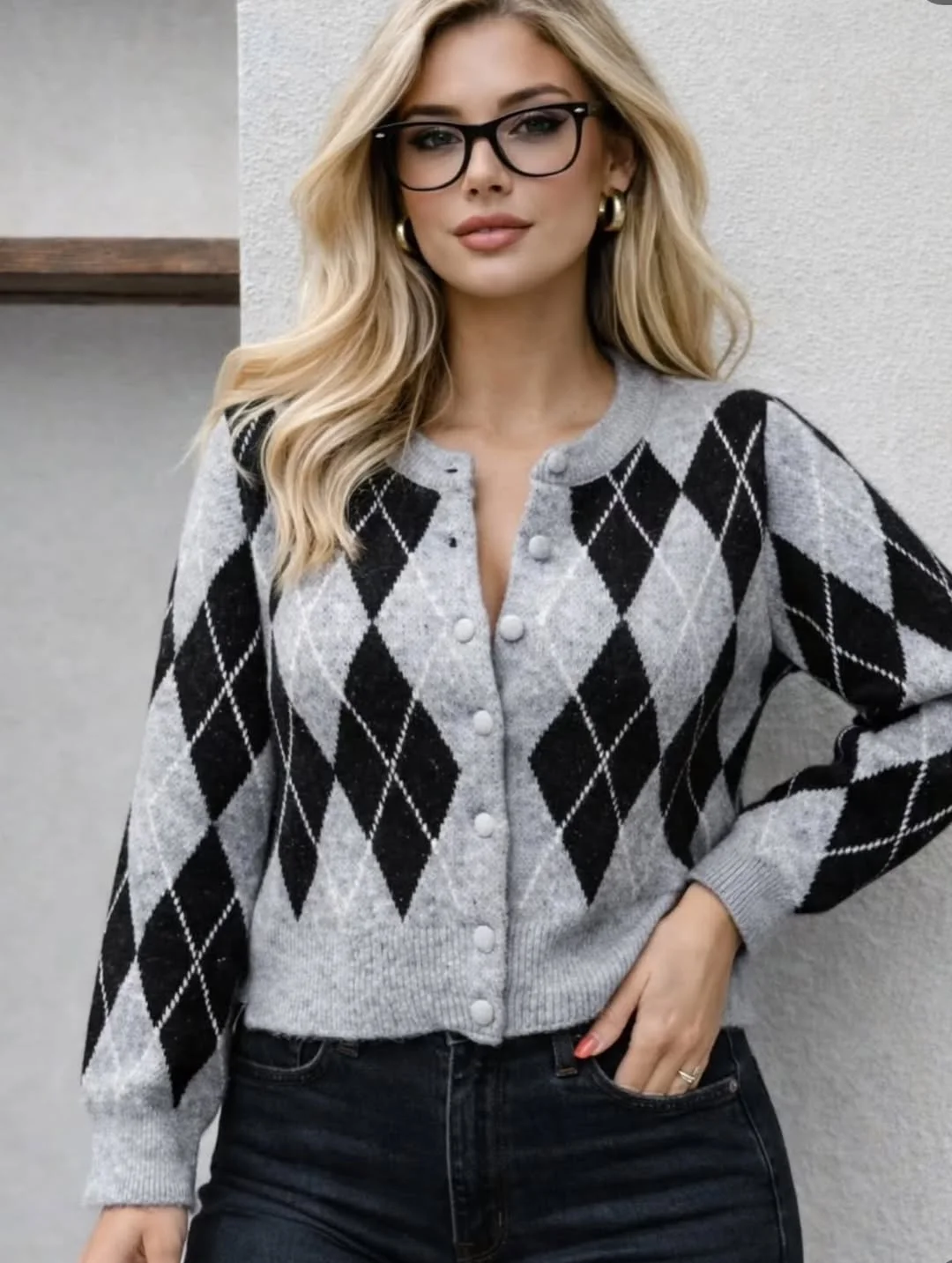 كارديغان أنيق ودافئ 🤍