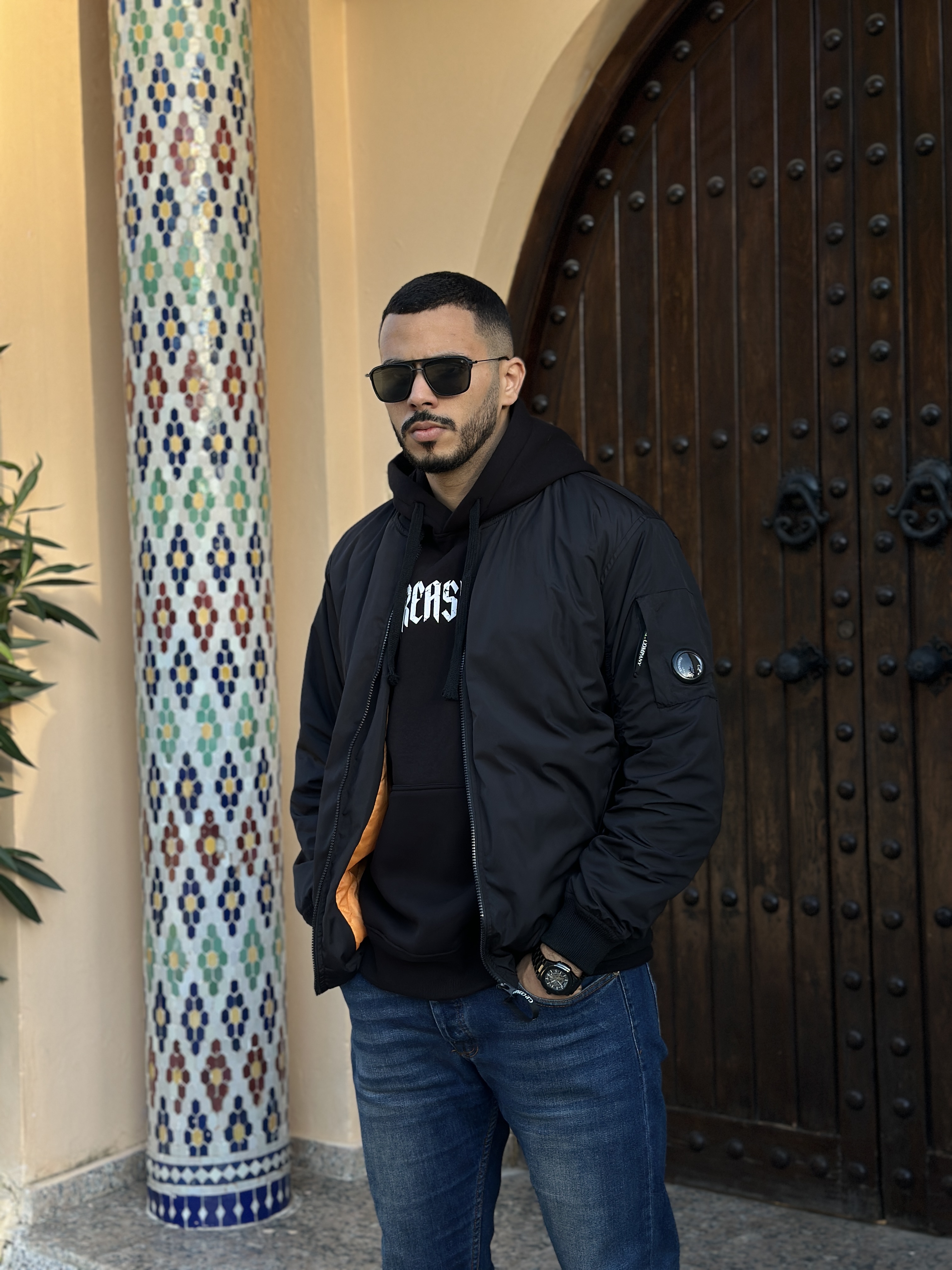 جاكيت أورنج لاين