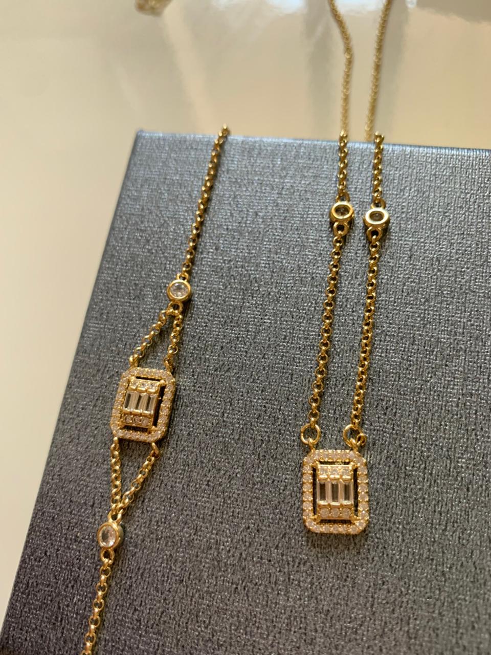 طقم فخم – سلسلة وكورميط