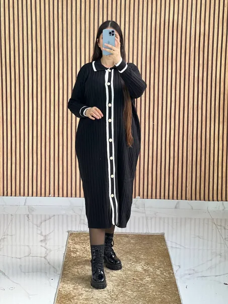 فستان شتوي محبوك بأزرار